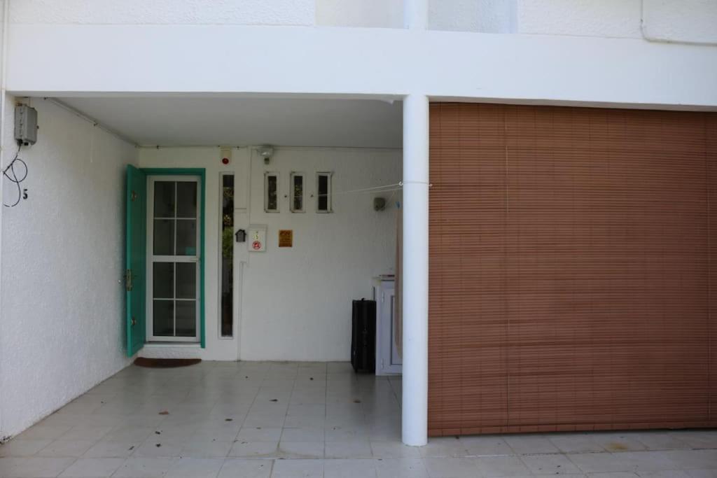 Les Cygnes, Pereybere. Holiday home Pereybere Beach