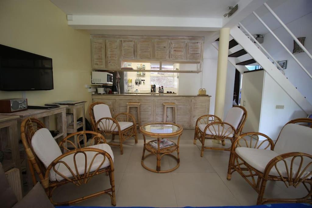 Les Cygnes, Pereybere. Holiday home Pereybere Beach